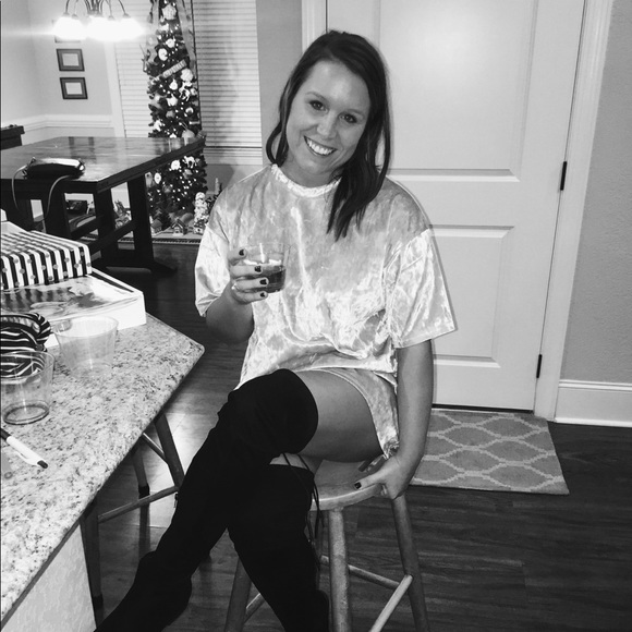 Meet your Posher, Johnna - Picture 2 of 2